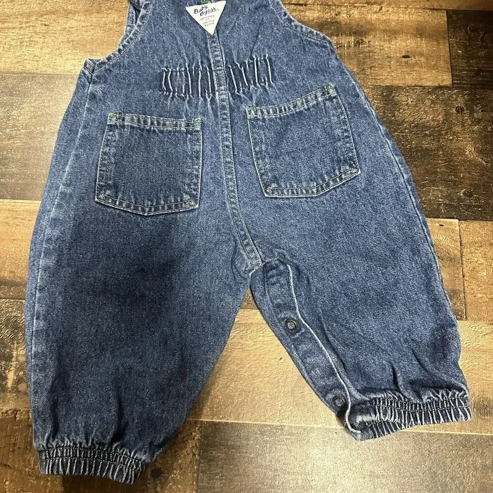 Vintage Oshkosh B’Gosh  Vestbak pleated Overalls 6-9 months dark denim